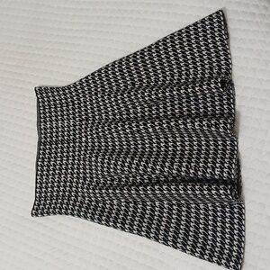 Max Studio Black and White A-Line Skirt